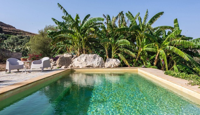 Casa Balatella con piscina by Wonderful Italy