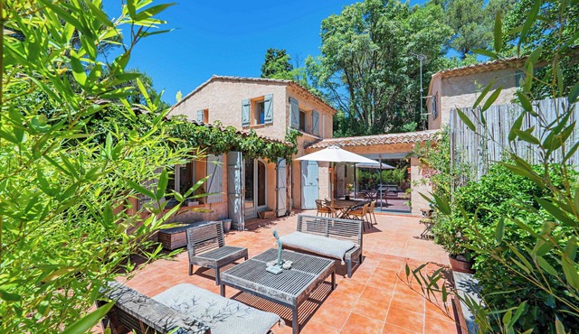 CASA–Bastide provençale Sainte-Victoire