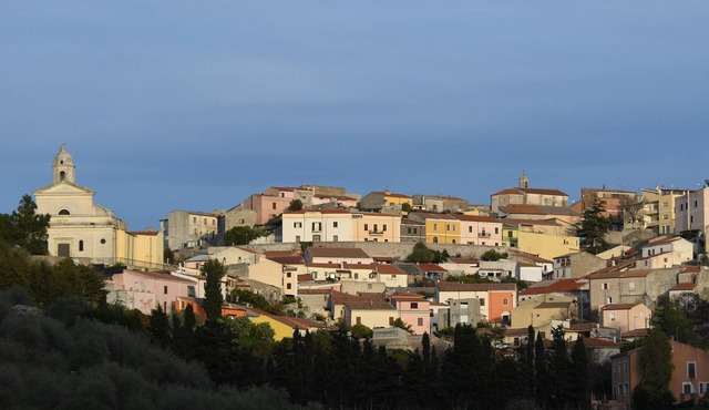 Casa Belvedere With A/C, Codrongianos, Italy