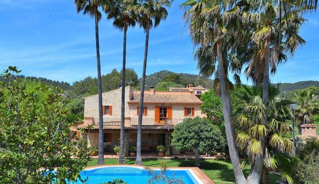 Casa Binissagar II 106 luxurious villa with private pool, sauna, jacuzzi, children's playground and barbecue area
