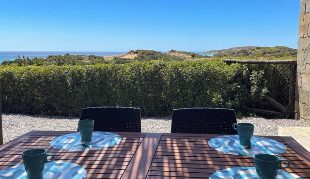 Casa Bithia, WOW effect, a patio one step away from the sea, dunes and greenery