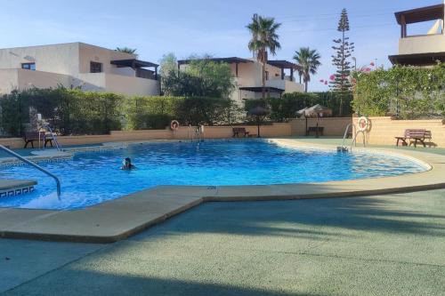 Casa Buganvilla con piscina en San José Sotillo