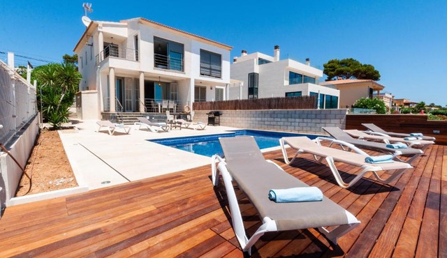 CASA CABRERA- En primera linea de mar- CALA PI-