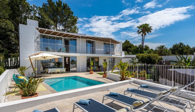 ** Casa Cel Post ** Beautiful views and ideal location.