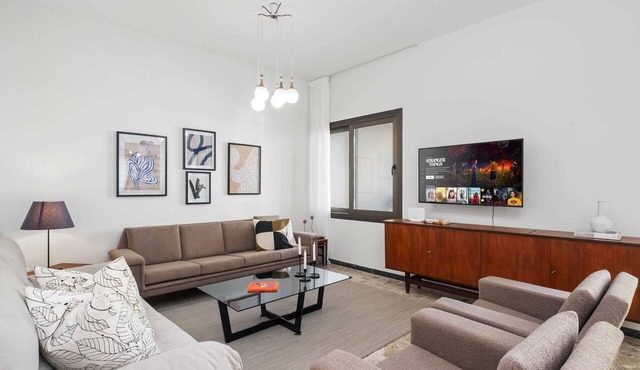 Casa Centrale by Nomads