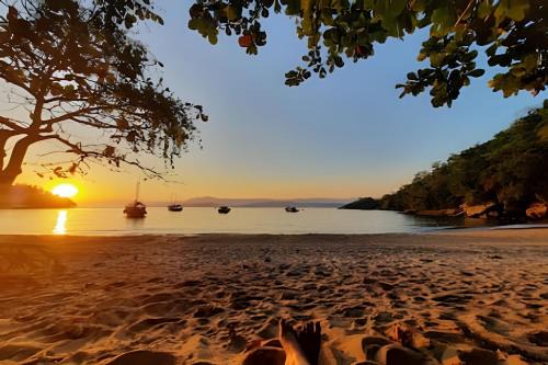 Casa Céu e Mar | Private Seaside Retreat with Breakfast Included