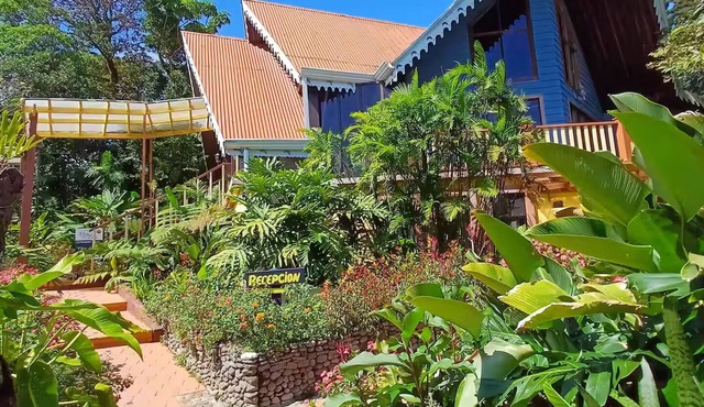 Casa Claro de Luna - Five Bedroom House.