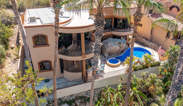Casa Coco Private Villa Walk to Beach + Private Pool