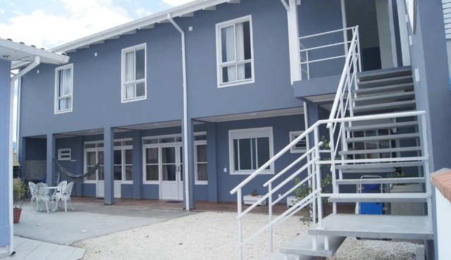 Casa com 2 quartos à 200 m da da praia c/churrasqueira