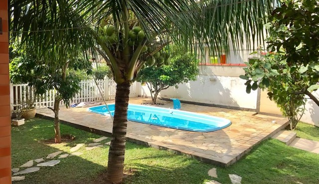 Casa com 3 quartos e 4 banheiros 400m da praia