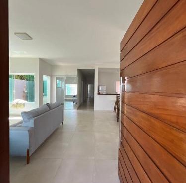 Casa com 4 quartos em Cananeia