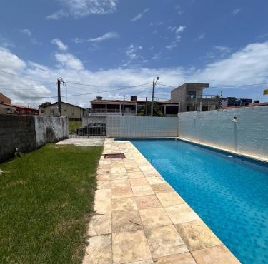 Casa com Piscina em Enseada