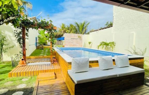 Casa com Piscina