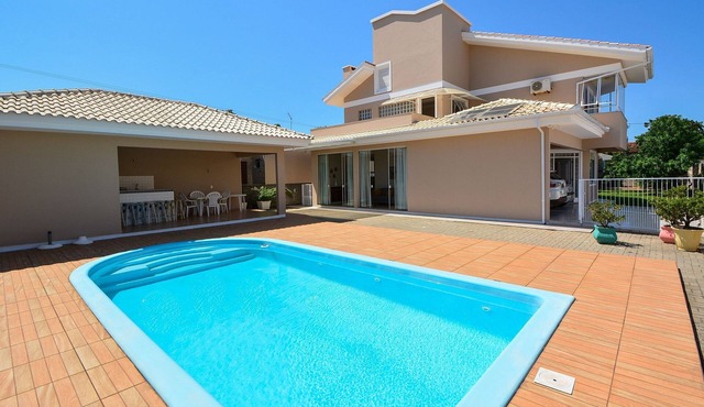 Casa com Piscina Morro das Pedras - SDI012