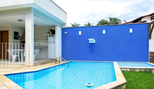 Casa com piscina e churrasqueira em Niterói/RJ
