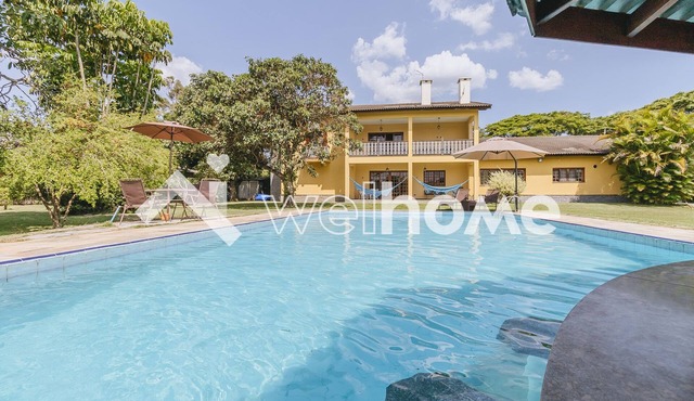 Casa com Piscina e Churrasqueira em Cabreúva