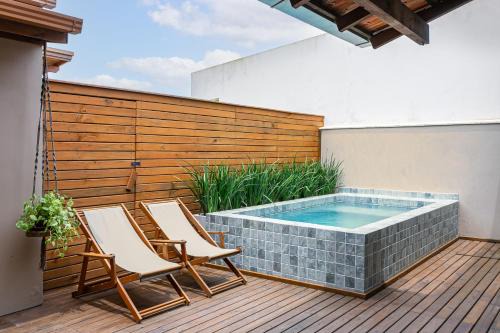 Casa com piscina privada e churrasqueira