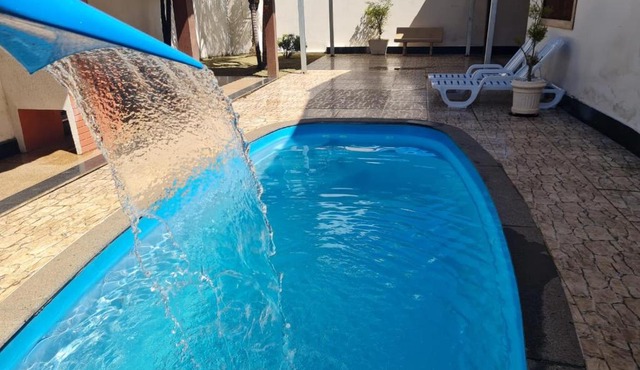 Casa com três quartos e piscina próximo Lagoa Boa Vista, Lagoa Paulino e centro de Sete Lagoas