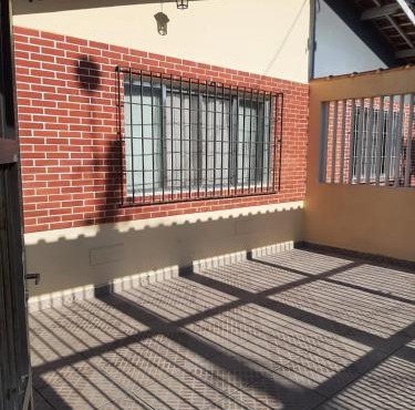 Casa Completa 100m da Praia 8 Pessoas Churrasqueira-garagem para 2 carros