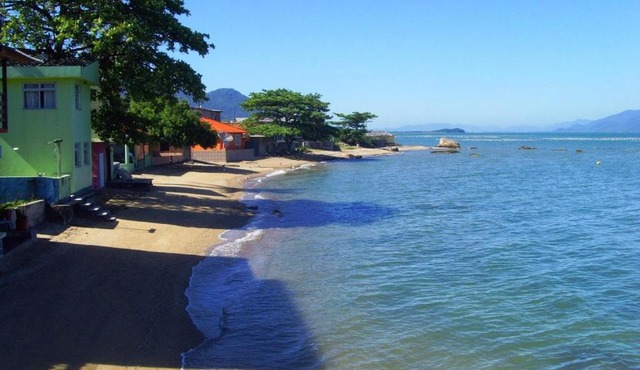 Casa completa a 5min da praia!