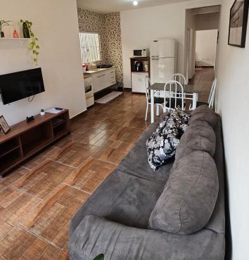 Casa Completa em Cotia com Garagem Local Tranquilo e Familiar