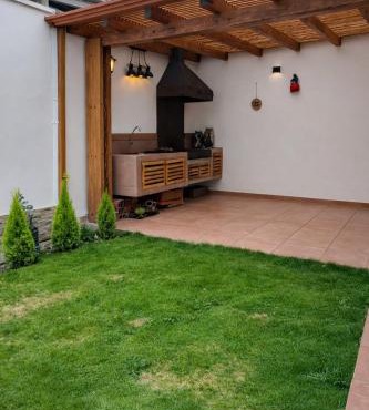 Casa completa en Cuenca para 12 personas WiFi Parqueadero BBQ