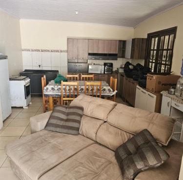 Casa completa proximo a FURG
