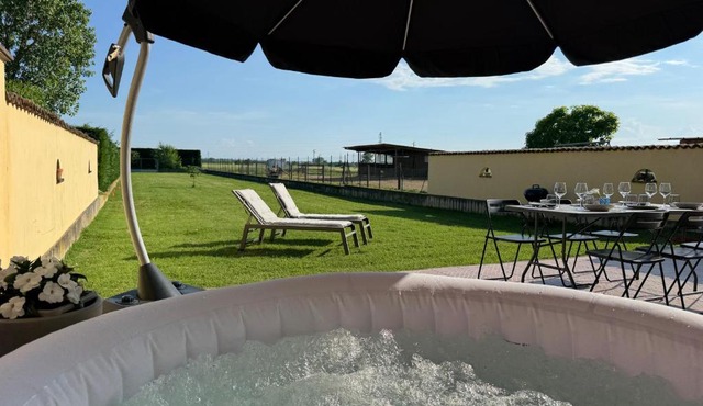 Casa con giardino tra Asti e Torino, Relax nel verde