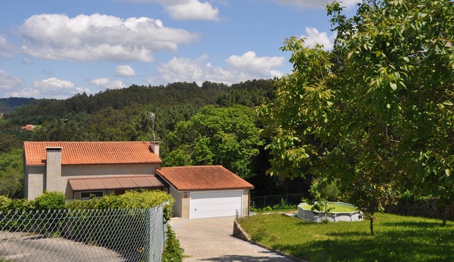 Casa con Parcela y Preciosas Vistas a la Ría de Pontevedra