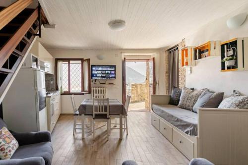 Casa con terrazzo vista Lago - LAKEHOLIDAY IT
