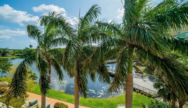 Casa Costa Spring & Summer Fun 10% off