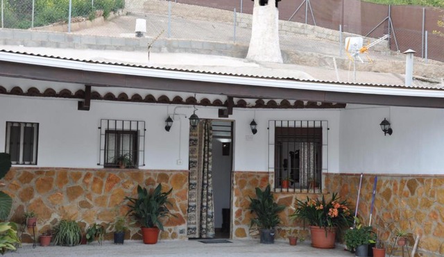 Casa Cueva El Almendro