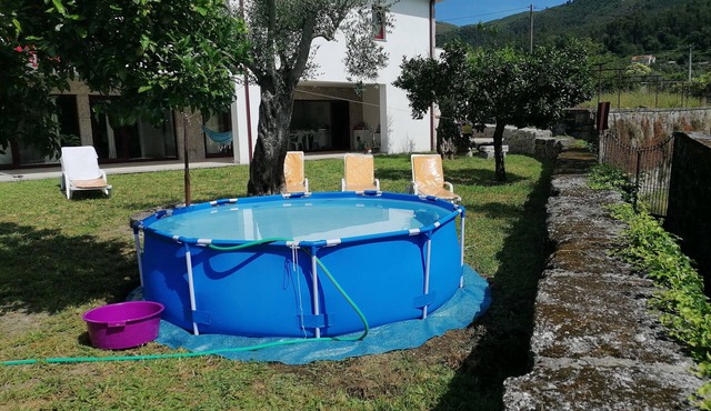 CASA DA ADEGA Inserida em pequena aldeia pacata em terras de Bouro, GERÊS