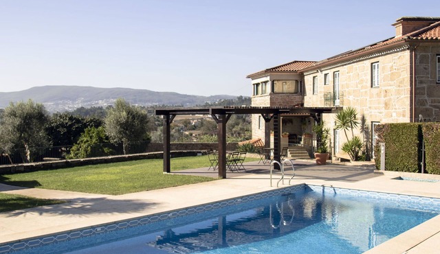 Casa da Pousada - Historic Farmhouse with Private Pool & Total Exclusivity
