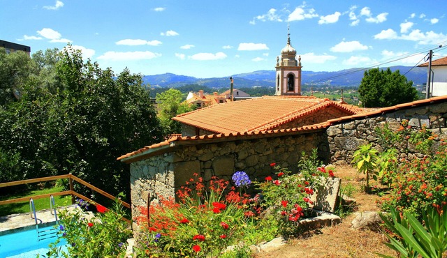 Casa da Rocha Casa de Estilo Rural Situada na Vila de Termas de Caldelas
