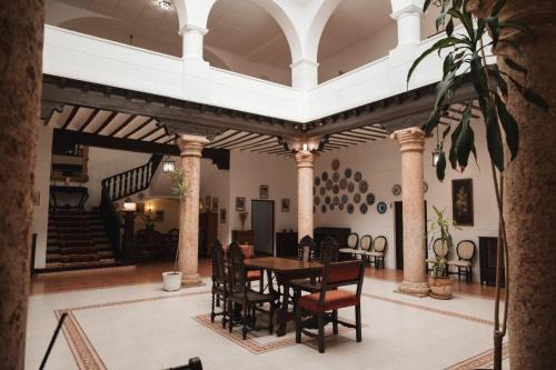 Casa de los Acacio