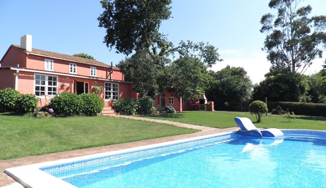 'Casa De Piñeiro' with Mountain Views, Private Pool, and Optional SPA