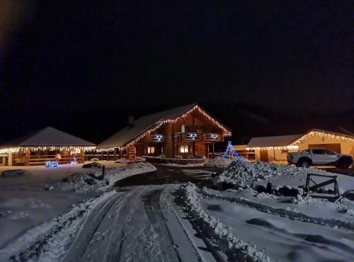 CASA de POVESTE
