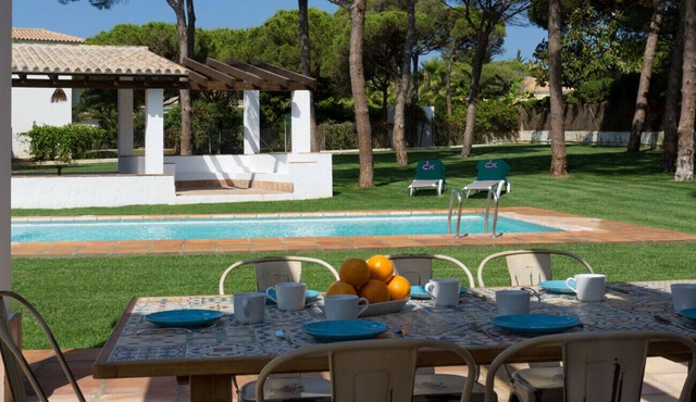 Casa del Jardín. 5-star exterior. Beach 400m