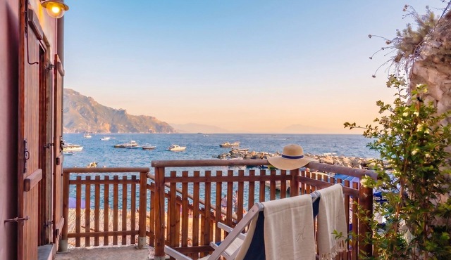 Casa della Marina · Historic beachfront tonnara with direct sea access
