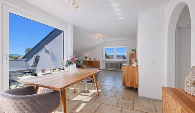 Casa di Napolitano at Lake Constance – Modern Attic Apartment Near the Lake