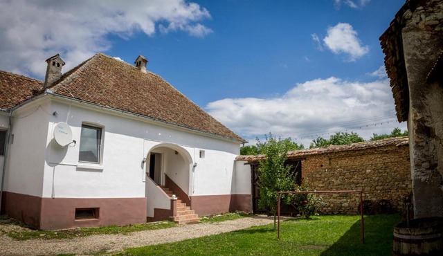 Casa din Barcut