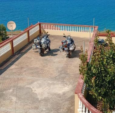Casa Dina