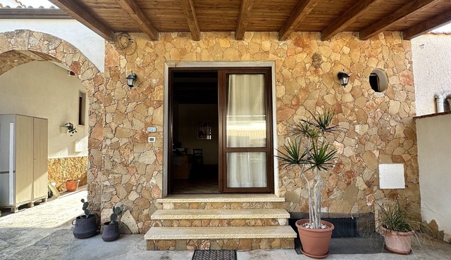 Casa Disa -splendid beachfront house in the beautiful Bay of Cornino, Trapani.