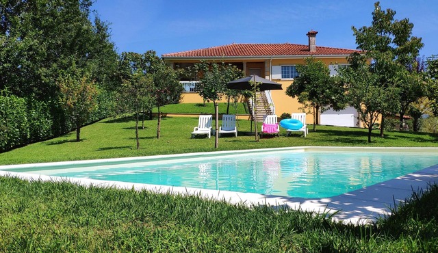 Casa do Coberto, excellent villa for quiet holidays, in Póvoa de Lanhoso.