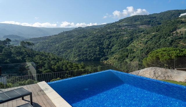 Casa Douro River - Douro Valley