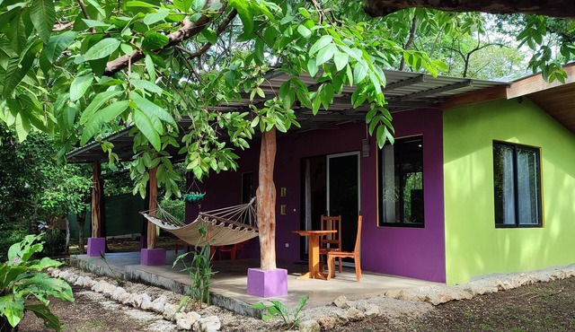 Casa El Coco Playa Marbella · Quiet Jungle Getaway · with AC and Shared Pool