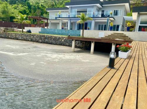Casa em Angra com Privacidade Total e Vista Mar