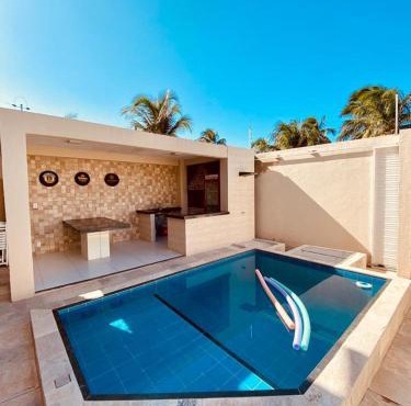 Casa em flecheiras com piscina