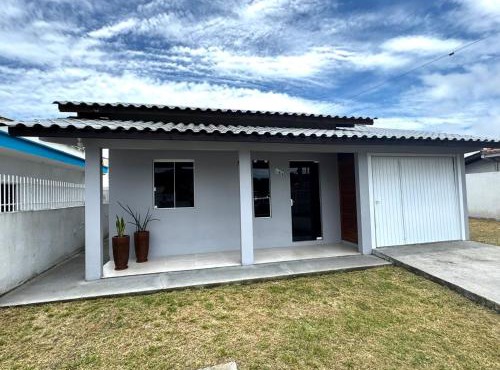 Casa em Imbituba SC, perto das Praias e Lagoa